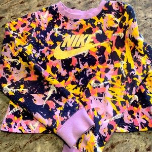 Girls Graphic Cropped Sweatshirt - Nike